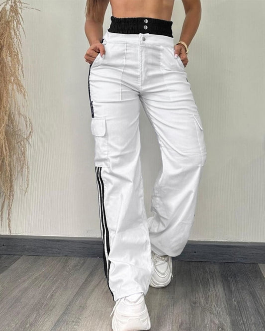 Premièrement : Ce Pantalon cargo taille haute extensible froncé à bandes rayées et poches Femme.