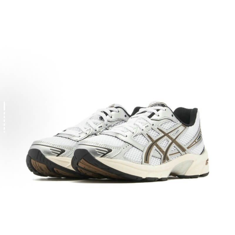 Premièrement :Les baskets Asics  offrent une combinaison parfaite de style et de performance. Leur design élégant et leurs technologies de pointe les rendent idéales pour les coureurs et les amateurs de mode. 