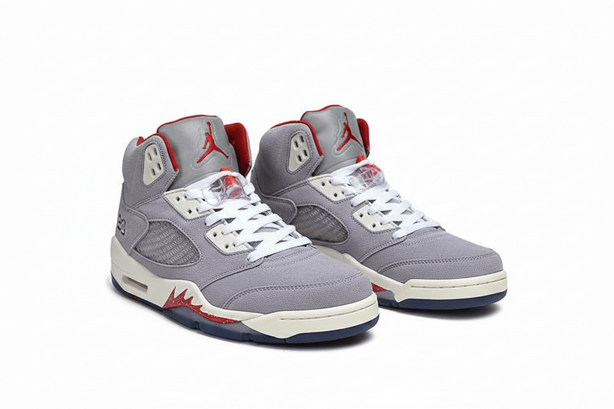 Premièrement, les baskets Air Jordan 5 Femme incarnent un mélange parfait de style audacieux et de performance exceptionnelle.
