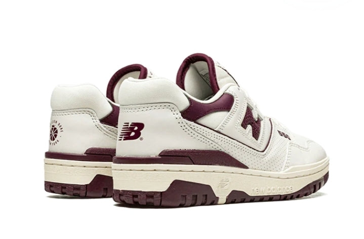 Les baskets New Balance Femme se démarquent par leur esthétique moderne et intemporelle, ainsi que par leur héritage sportif emblématique.