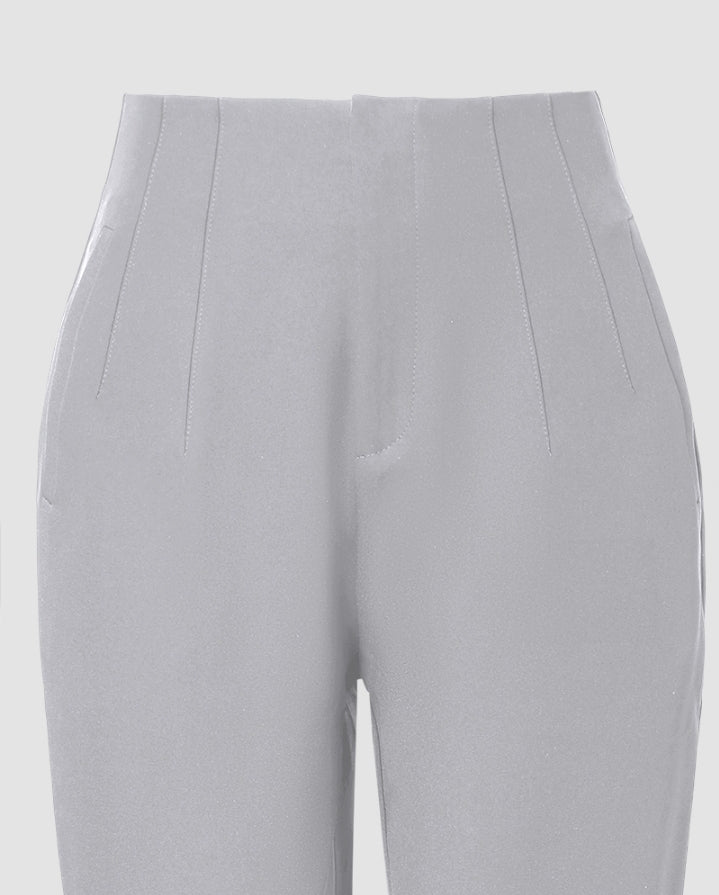 Premièrement : Ce Pantalon de travail court taille haute Femme .