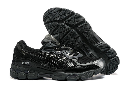 Premièrement :Les baskets Asics  offrent une combinaison parfaite de style et de performance. Leur design élégant et leurs technologies de pointe les rendent idéales pour les coureurs et les amateurs de mode.