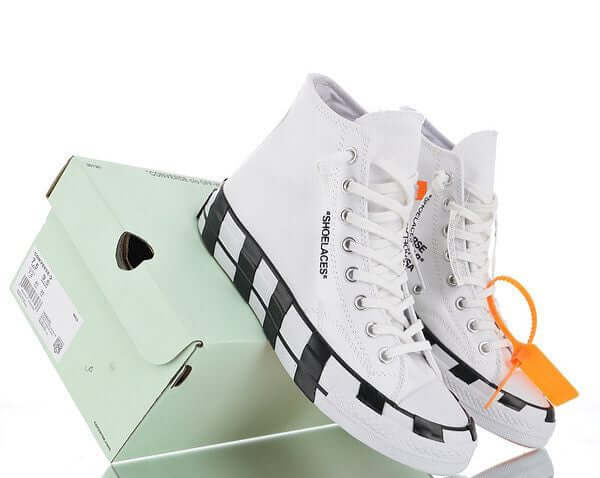 Premièrement : Les baskets Converse Femme se distinguent par leur design iconique et leur esthétique vintage.