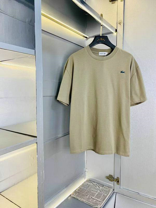 Premièrement :Les polos Lacoste Femme offrent une élégance et une qualité inégalées.