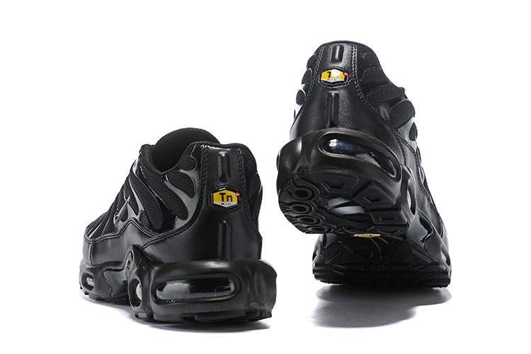 les baskets Nike TN Air Max Plus sont un témoignage de l'engagement de Nike à combiner style et innovation.