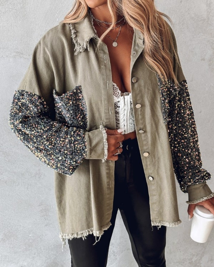Premièrement : Apportez une touche d’éclat à votre look avec cette Veste décontractée à paillettes et patchwork à manches longues avec bouton sur le devant et ourlet brut femme 