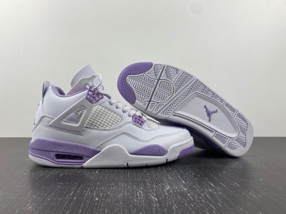 Premièrement : Les baskets Air Jordan 4 Femme se distinguent par leur design iconique et leur capacité à allier style et fonctionnalité.