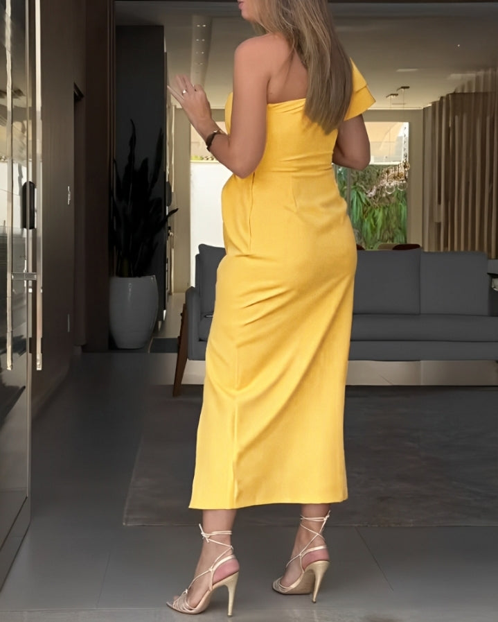 Premièrement : Cette Robe longue décontracté à volants et col asymétrique ajouré femme