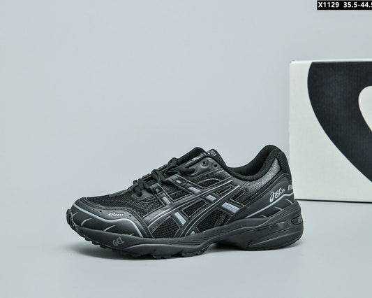 Résultats de l'engagement emblématique de la marque Asics à combiner style et innovation, les sneakers Asics Femme  sont des pièces maîtresses de la mode sportive.