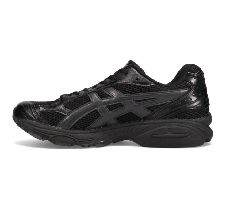 Résultats de l'engagement emblématique de la marque Asics à combiner style et innovation, les sneakers Asics Femme  sont des pièces maîtresses de la mode sportive.