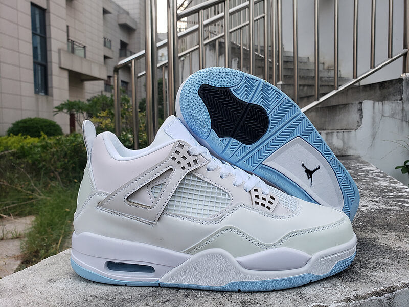 Premièrement : Les baskets Air Jordan 4 Femme se distinguent par leur design iconique et leur capacité à allier style et fonctionnalité.