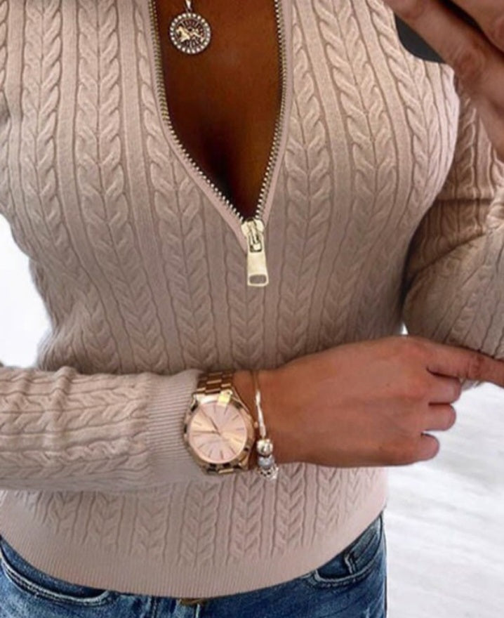 Cable knit crew neck sweater with zip