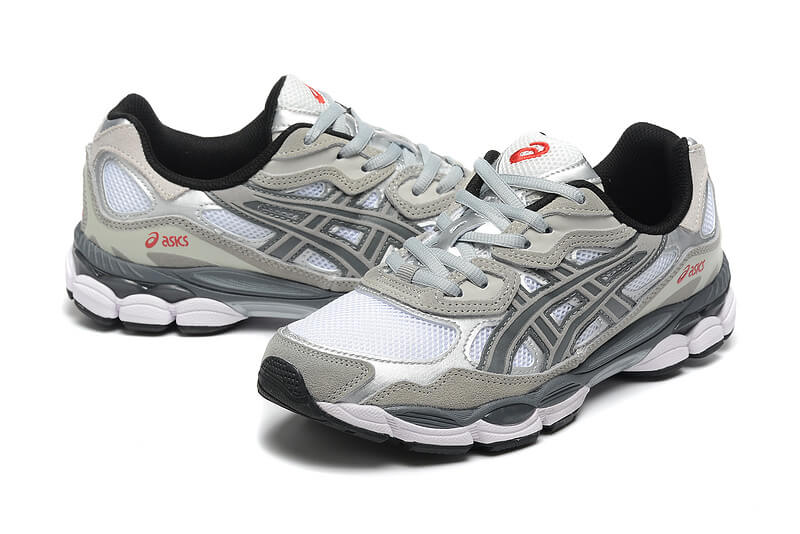 Premièrement :Les baskets Asics  offrent une combinaison parfaite de style et de performance. Leur design élégant et leurs technologies de pointe les rendent idéales pour les coureurs et les amateurs de mode.