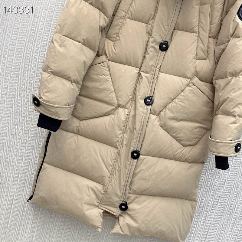 Canada G00se Women's Down Jacket in Beige