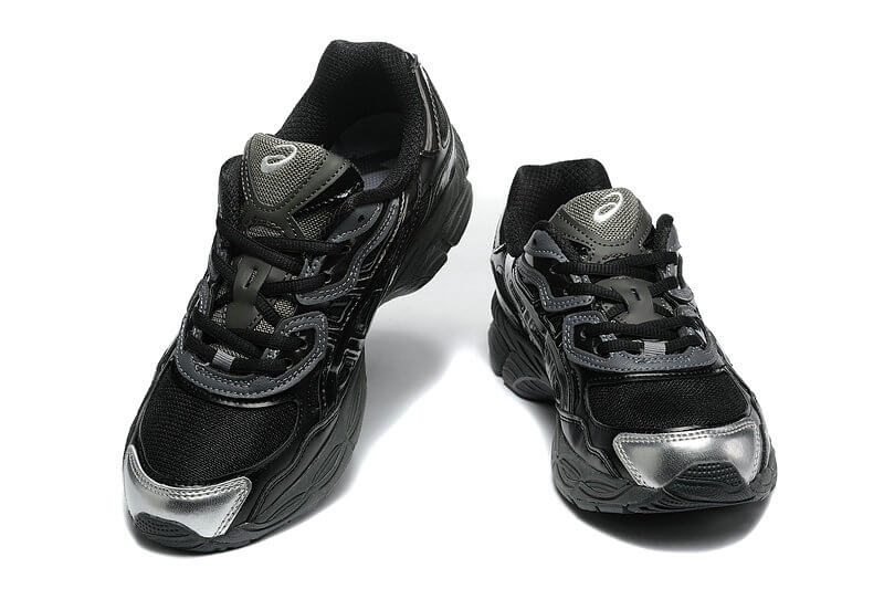 Premièrement :Les baskets Asics  offrent une combinaison parfaite de style et de performance. Leur design élégant et leurs technologies de pointe les rendent idéales pour les coureurs et les amateurs de mode.
