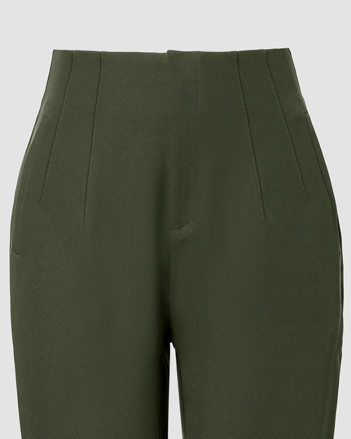 Premièrement : Ce Pantalon de travail court taille haute Femme .