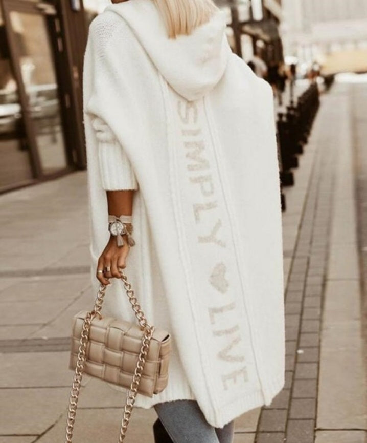 Long knitted cardigan with hood and heart print
