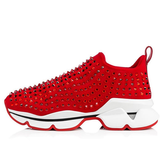 les sneakers Christian Louboutin Femme sont un témoignage de l'engagement de Christian Louboutin à combiner style et sophistication.