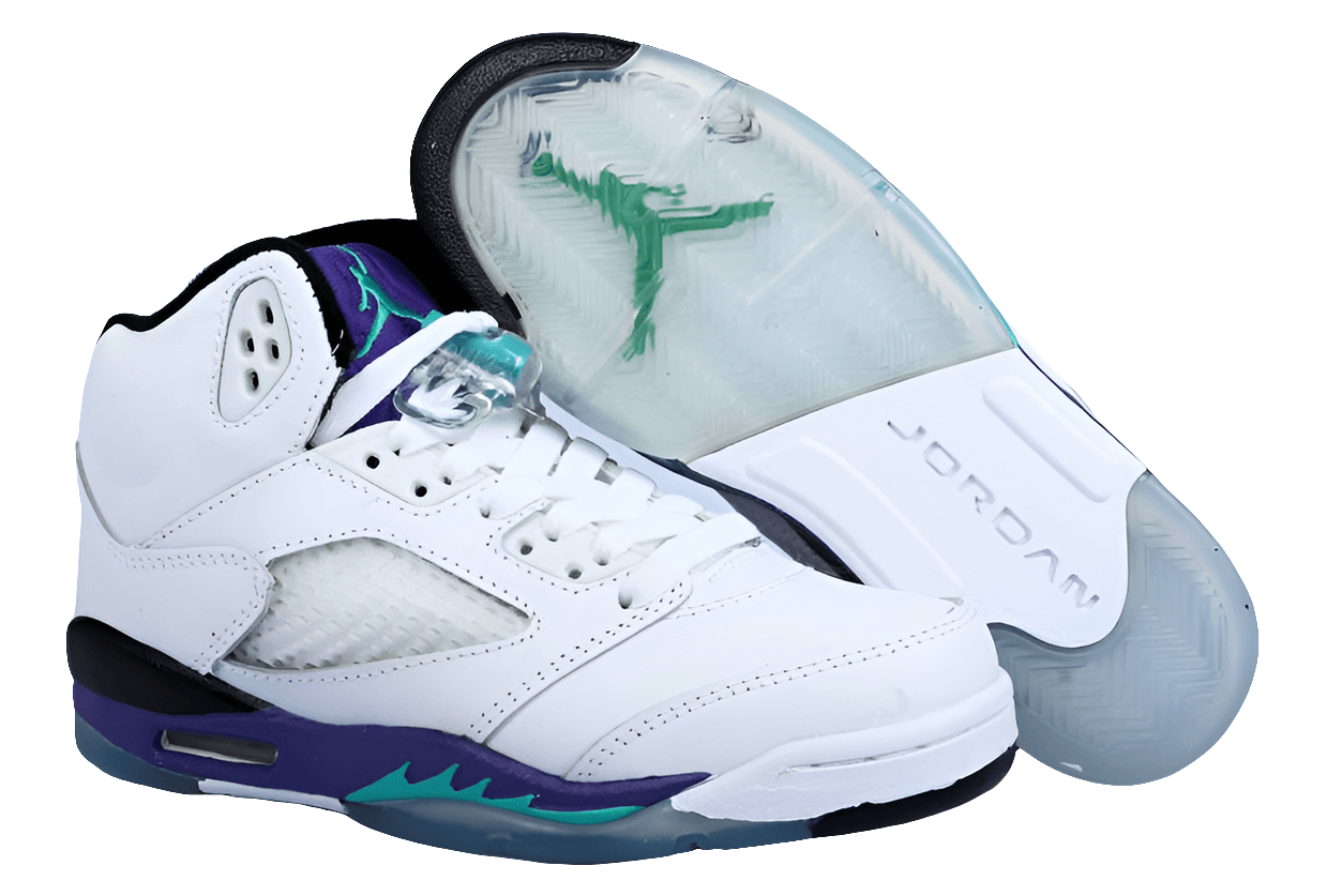 Premièrement, les baskets Air Jordan 5 Femme incarnent un mélange parfait de style audacieux et de performance exceptionnelle.