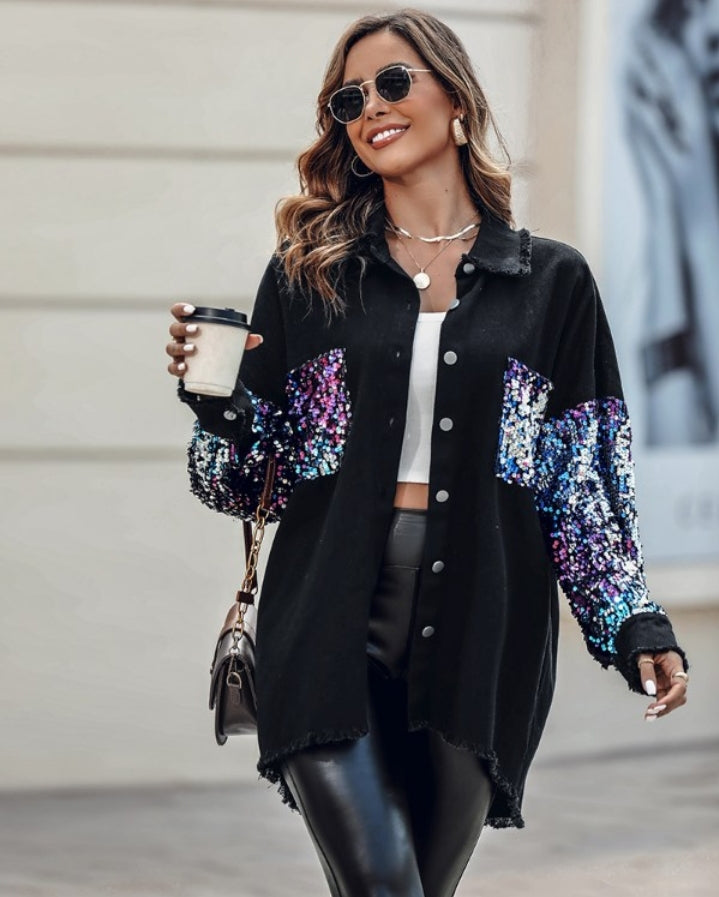 Premièrement : Apportez une touche d’éclat à votre look avec cette Veste décontractée à paillettes et patchwork à manches longues avec bouton sur le devant et ourlet brut femme 