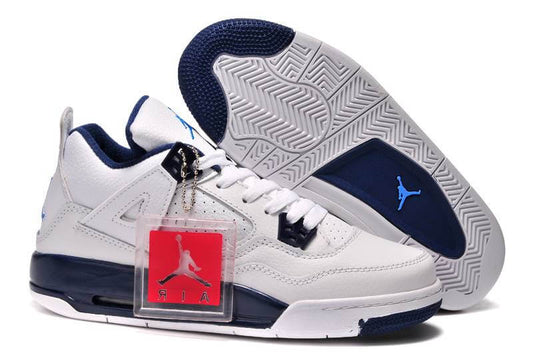 Premièrement : Les baskets Air Jordan 4 Femme se distinguent par leur design iconique et leur capacité à allier style et fonctionnalité.