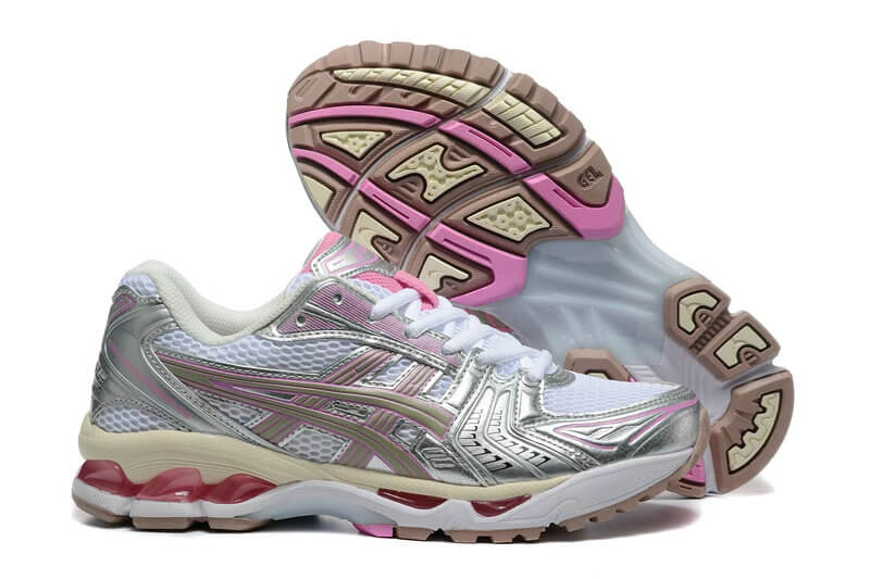 Premièrement :Les baskets Asics GEL-KAYANO offrent une combinaison parfaite de style et de performance.