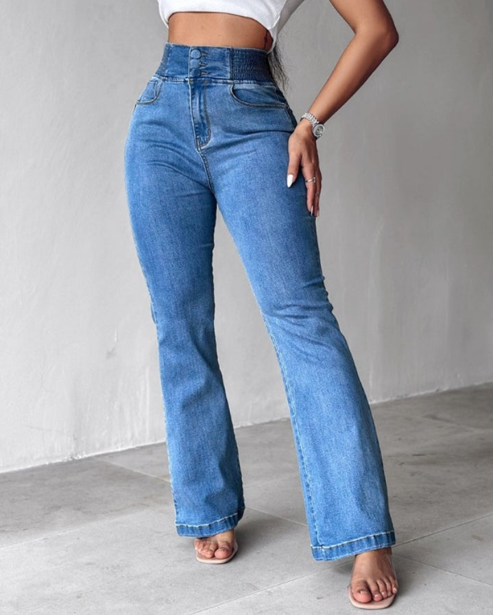 Premièrement : Ce jean taille haute à fronces et boutons sur le devant avec ceinture curveease jegging skinny évasé en demin femme.