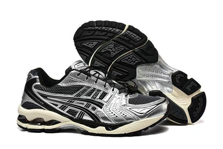 Premièrement :Les baskets Asics GEL-KAYANO offrent une combinaison parfaite de style et de performance.