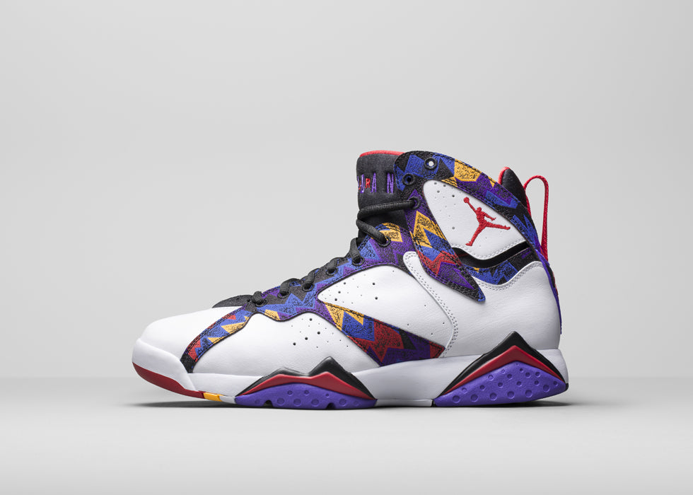 Premièrement, les baskets Air Jordan 7 Femme se distinguent par leur design iconique et leur confort exceptionnel.