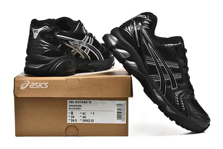 Premièrement :Les baskets Asics GEL-KAYANO offrent une combinaison parfaite de style et de performance.