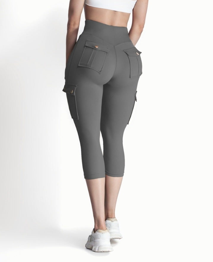 Premièrement : Ce Legging de motard taille haute avec poches à rabat pour soulever les fesses.