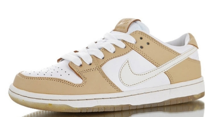 les baskets Nike SB Dunk femme Low sont un témoignage de l'engagement de Nike à combiner style et innovation.
