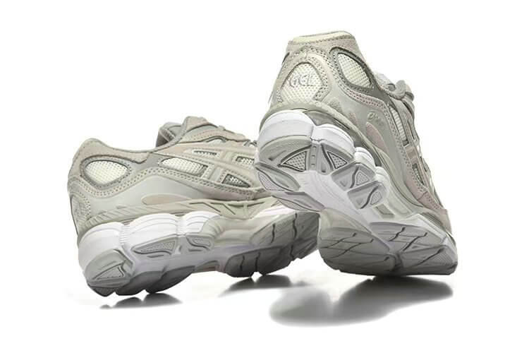Premièrement :Les baskets Asics  offrent une combinaison parfaite de style et de performance. Leur design élégant et leurs technologies de pointe les rendent idéales pour les coureurs et les amateurs de mode.