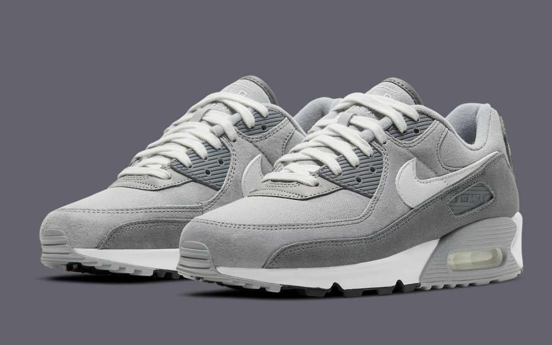 Les baskets Nike Air Max 90 Futura sont des pièces maîtresses de la mode.