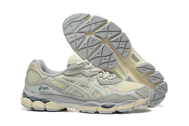 Premièrement :Les baskets Asics  offrent une combinaison parfaite de style et de performance.