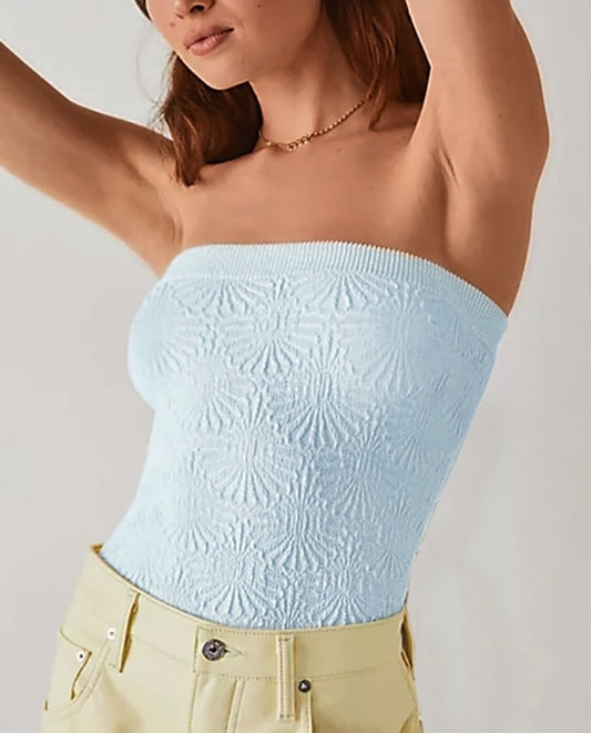 Premièrement : Ce Haut bandeau jacquard très extensible et gainant, sexy et respirant , sans manches Femme.