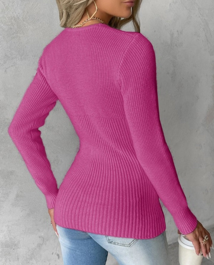 Long sleeve V-neck cable knit sweater