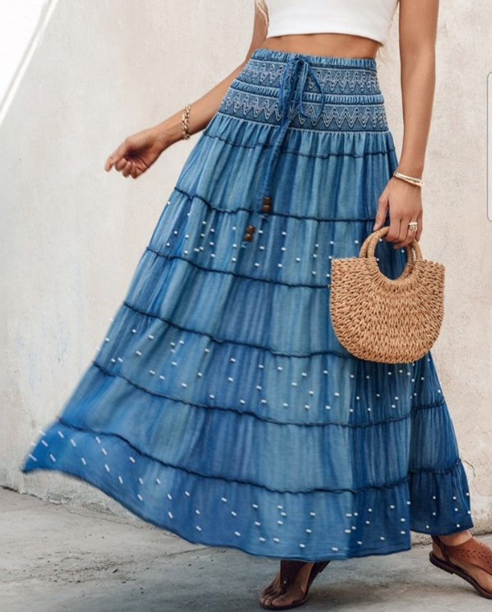 Premièrement : Cette Jupe midi en jean taille haute polyvalente à deux voies avec omements en perles robe longue à épaules dénudées Femme.
