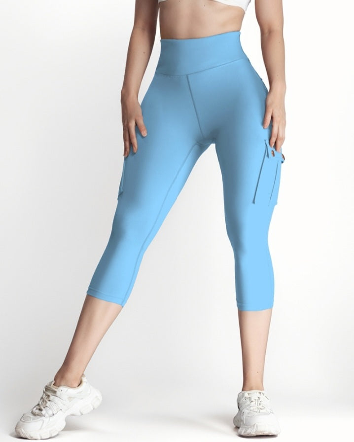 Premièrement : Ce Legging de motard taille haute avec poches à rabat pour soulever les fesses.