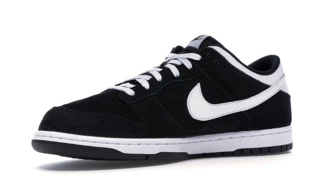 les baskets Nike SB Dunk femme Low sont un témoignage de l'engagement de Nike à combiner style et innovation.