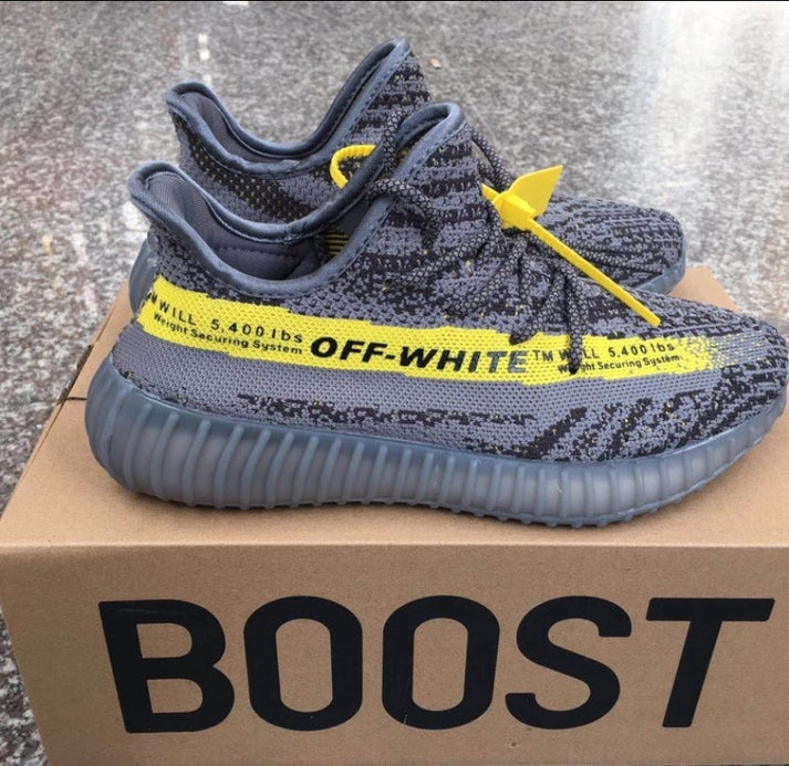 Les  Adidas Yeezy 350 Boost V2 Mono Mist Femme ,  entre Adidas et Kanye West, sont emblématiques pour leur design innovant et leur confort inégalé.