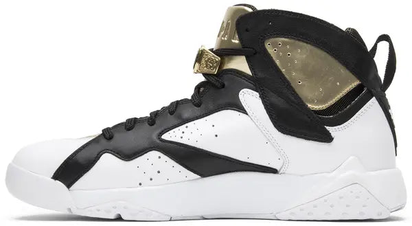 Premièrement, les baskets Air Jordan 7 Femme se distinguent par leur design iconique et leur confort exceptionnel.