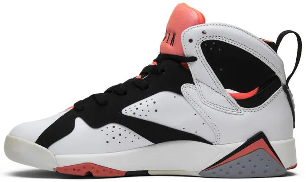 Premièrement, les baskets Air Jordan 7 Femme se distinguent par leur design iconique et leur confort exceptionnel.