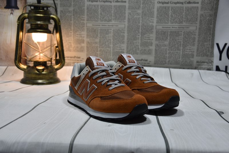 Les baskets New Balance Femme se démarquent par leur esthétique moderne et intemporelle, ainsi que par leur héritage sportif emblématique.