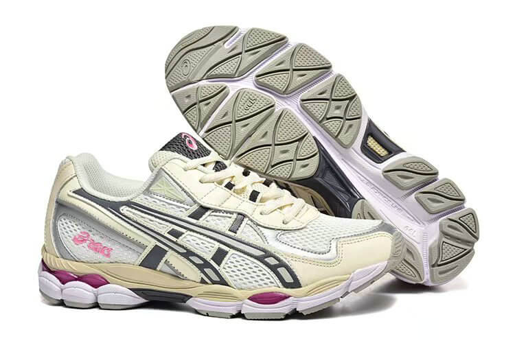 Résultats de l'engagement emblématique de la marque Asics à combiner style et innovation, les sneakers Asics Femme  sont des pièces maîtresses de la mode sportive.