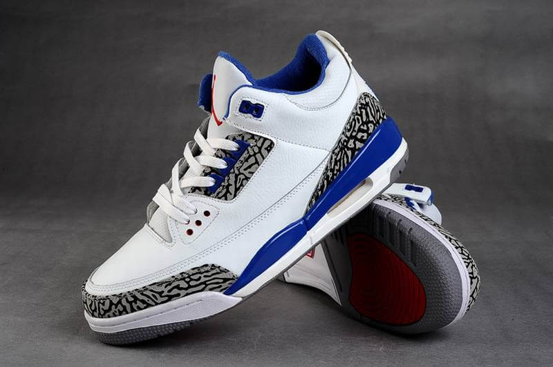 Premièrement, les baskets Air Jordan 3 Femme sont un symbole de style intemporel et de performance de haut niveau.