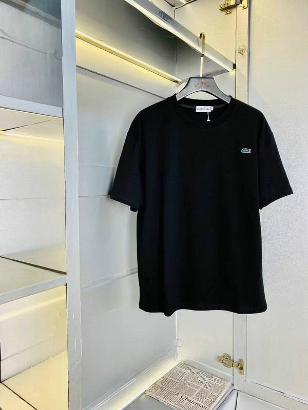 Premièrement :Les polos Lacoste Femme offrent une élégance et une qualité inégalées.