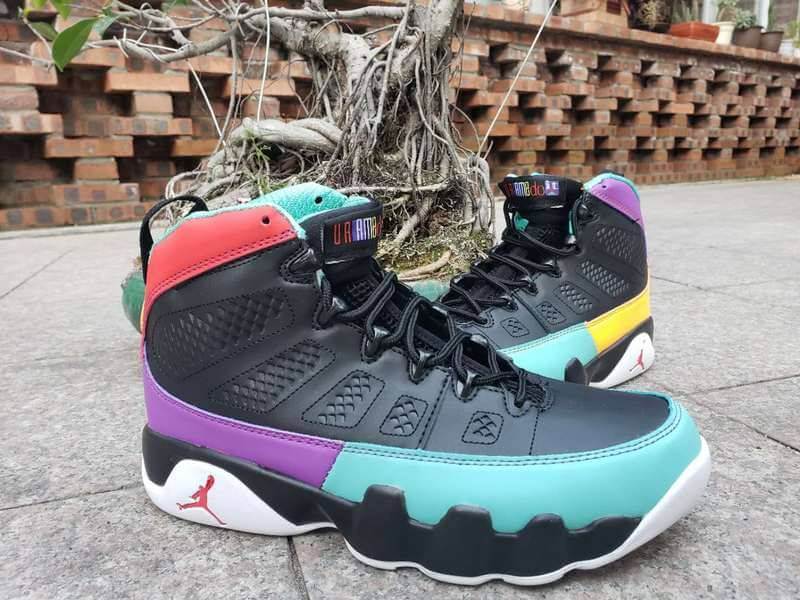 Les baskets Air Jordan 9 sont des pièces maîtresses de la mode. Depuis leur introduction.