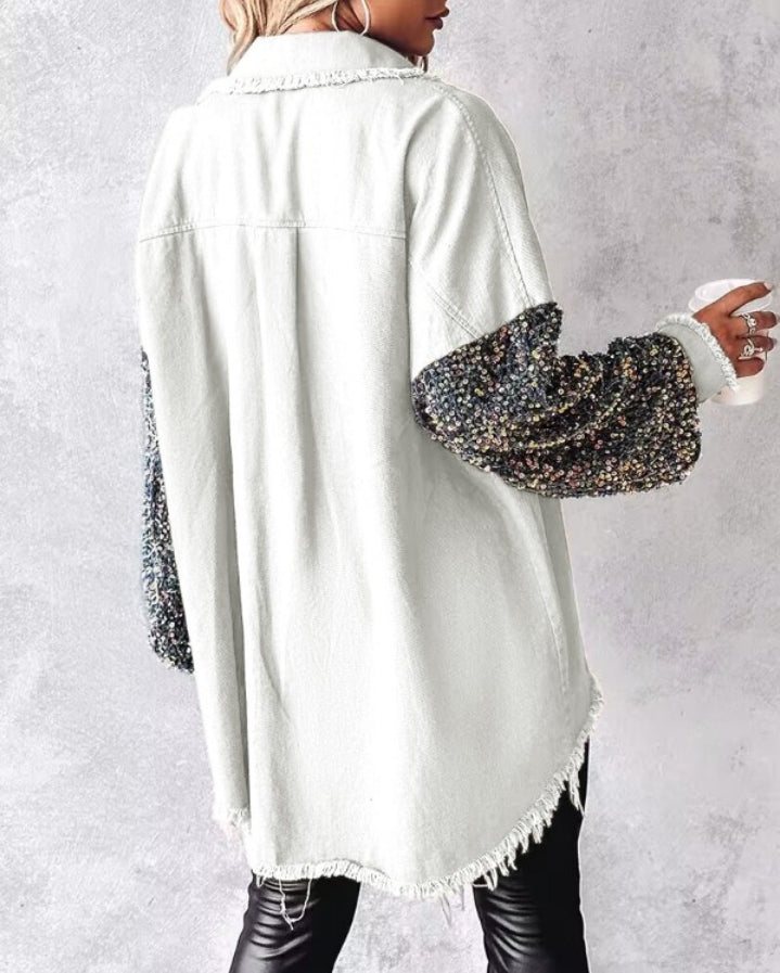 Premièrement : Apportez une touche d’éclat à votre look avec cette Veste décontractée à paillettes et patchwork à manches longues avec bouton sur le devant et ourlet brut femme 