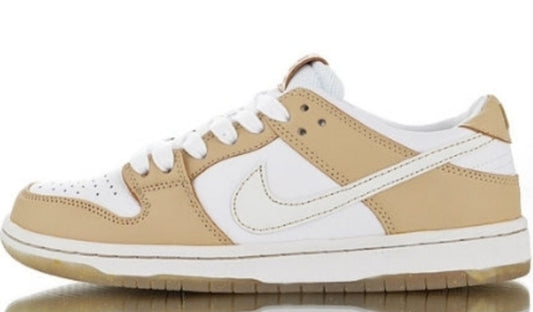 les baskets Nike SB Dunk femme Low sont un témoignage de l'engagement de Nike à combiner style et innovation.